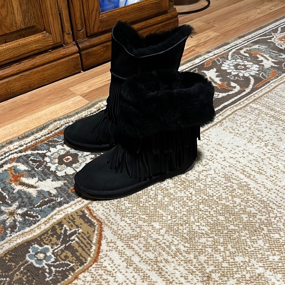 RjS fuzzies cloud nine sheepskin ladies fringe boot  100% sheepskin - Picture 3 of 12